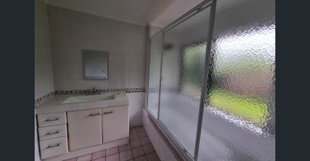 Great Location - Spacious Duplex! - Photo 5