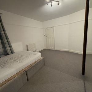 Room in a Shared Flat, Gracefield Gardens, SW16 - Photo 2