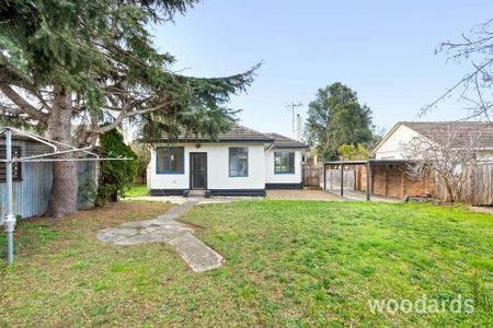 Charming Family Home for Rent in Preston - Photo 5