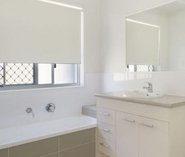 8 Nina Crescent, North Lakes QLD 4509 - House For Rent - $640 | Domain - Photo 4