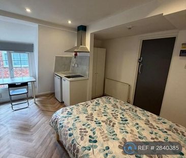 Studio to rent - Photo 6