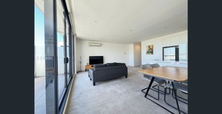 Modern two bedroom Apartment Ready to Move in Now! - Photo 3