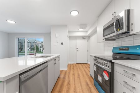 For Lease - 101 Glenroy Gilbert Drive Unit# 16, Barrhaven, Ontario - Photo 5