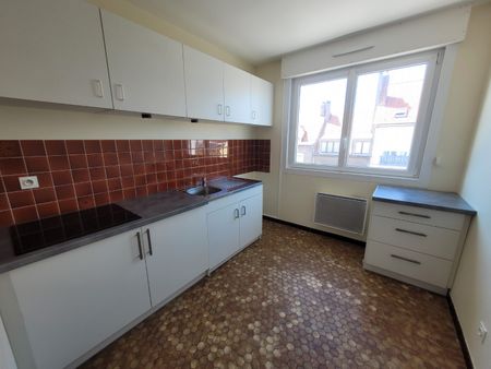 Location Appartement 2 pièces 48m² BOULOGNE SUR MER 62200 - Photo 2