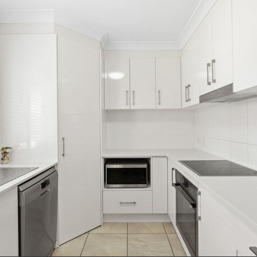 Aspley - Photo 1