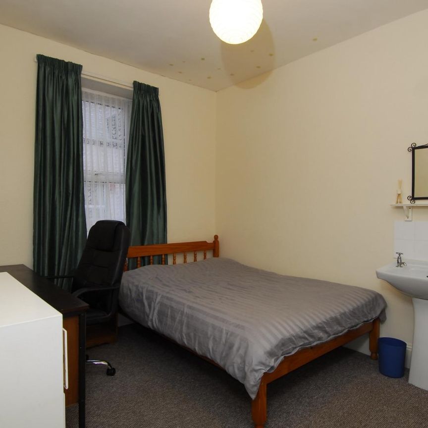 Waterloo Street, Plymouth - Photo 1