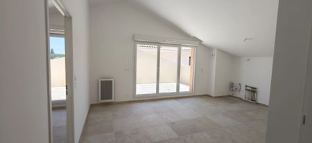Location Appartement 3 pièces 53m² COGOLIN 83310 - Photo 4