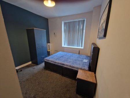 Manchester Road East - Photo 5