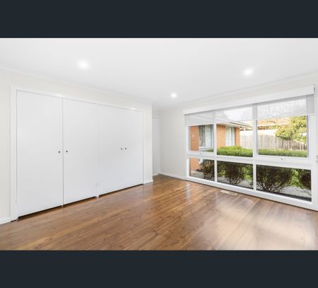 2/15 Long Street, Frankston, Vic 3199 - Photo 2