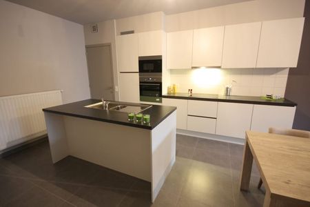 Appartement te huur - Foto 2