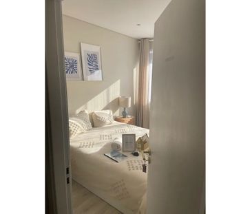 Rua de Álvares Cabral, Porto, Braga 4050-041 - Photo 4