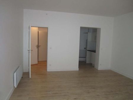 Location Appartement 2 pièces 50m² BORDEAUX 33000 - Photo 2