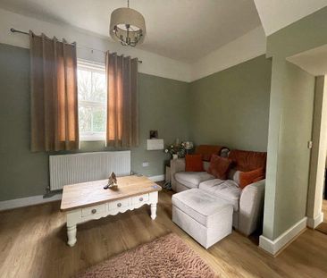 2 bedroom terraced house to rent - Photo 4