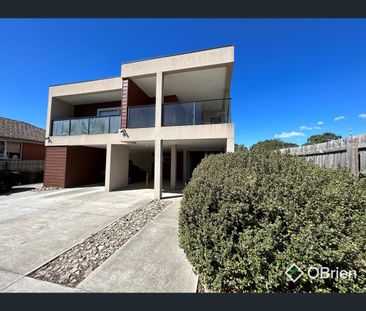 2/24 Burns Street, Frankston, Vic 3199 - Photo 6