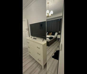 4 Bed Terraced House, Silverleigh Road, CR7 - Photo 4