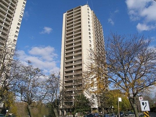 30 Hillsboro Avenue - Photo 1