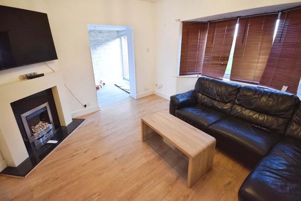 4 bedroom apartment to rent - Photo 1