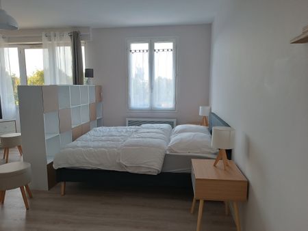 Location Appartement 1 pièce 36m² LA FERTE BERNARD 72400 - Photo 4