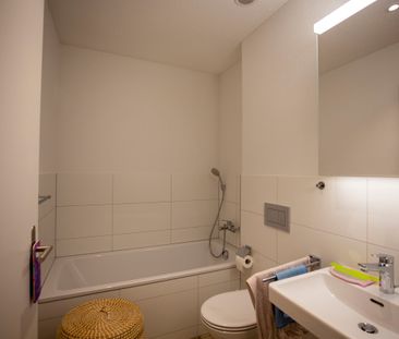 Generous 3.5-room apartment with 2 bathrooms and large terrace - Photo 5