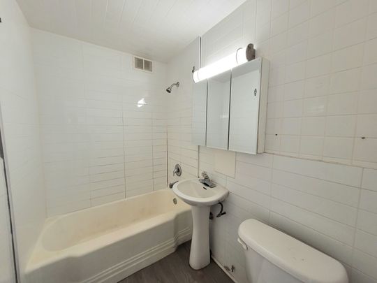 For Lease - 852 Broadview Avenue Unit# 106, Toronto, Ontario - Photo 1