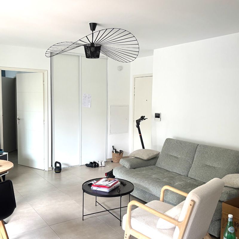Appartement neuf T2 - 44.46 m2 - à 100 m des facultés au calme - Photo 1