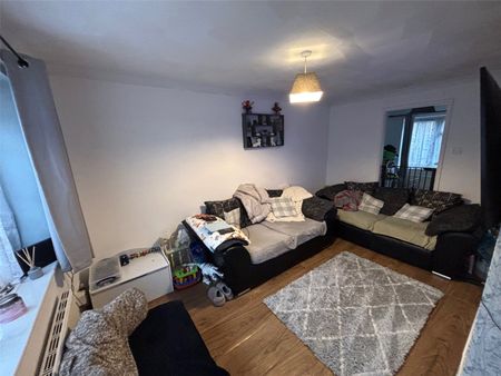 2 Bedroom House To Rent - Photo 3