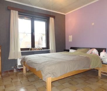 Ruim appartement met 2 slaapkamers en terras. - Photo 5