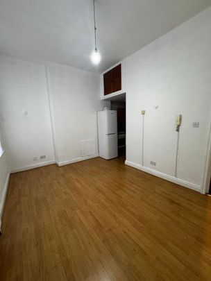 Falkner Square, Toxteth, Liverpool - Photo 1