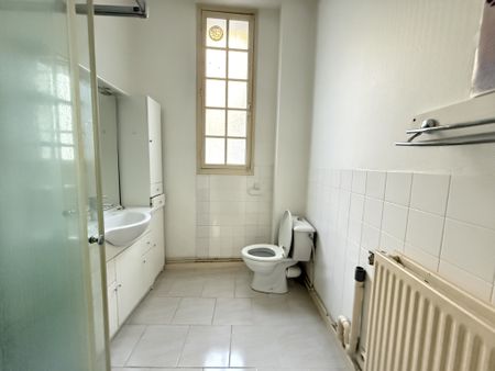 Location Appartement 2 pièces 40m² SAUMUR 49400 - Photo 4