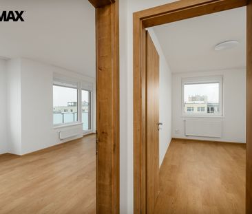 Pronájem bytu 2+kk v osobním vlastnictví 63 m², Praha 5 - Hlubočepy - Фото 1