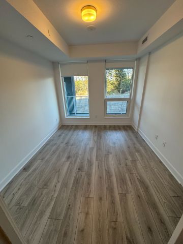 For Lease - 3240 William Coltson Avenue Unit# #217, Oakville, Ontario - Photo 3