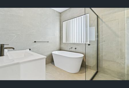 Luxurious Family Living in Wilton! - Photo 5