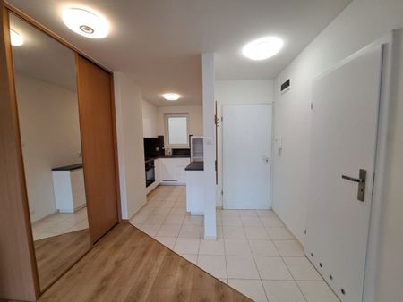 Przytulna kawalerka Bamberski Dwór 31.3 m² - Фото 4