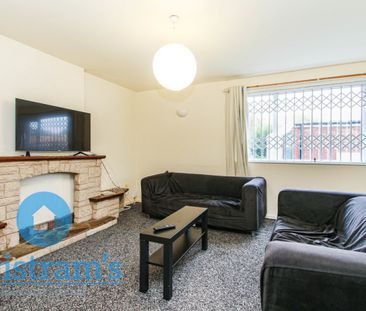 4 bed Detached House for Rent - Photo 2