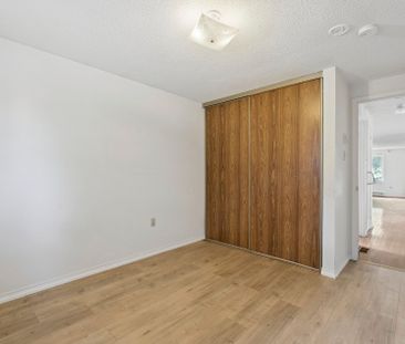 For Lease - 71 Geddes Crescent, Barrie, Ontario - Photo 6