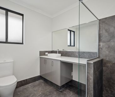 20A Farncomb Street, Byford WA 6122 - Photo 3
