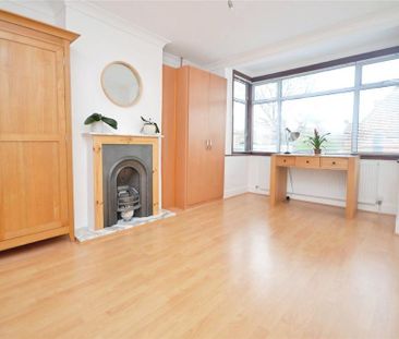 4 bedroom terraced house to rent - Photo 6