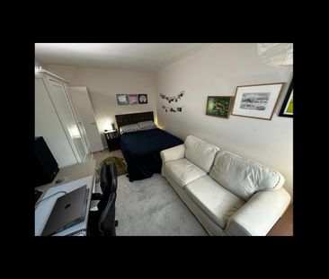 Room in a Shared Flat, Trevelyan House, SE5 - Photo 5