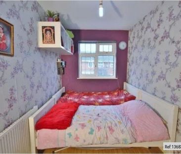 4 bed Terraced in St. James Road , Sutton, SM1 2TT - Photo 2