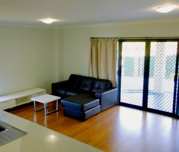 1 bed 1 bath - Photo 1