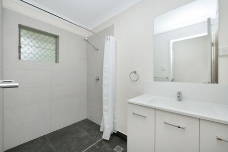 2/165 Albert Street, Cranbrook - Photo 5