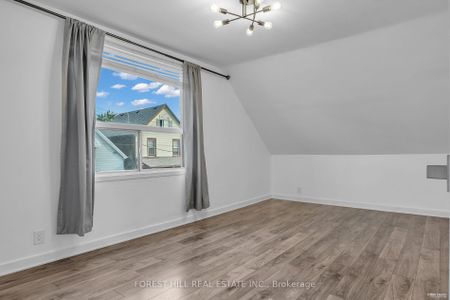 For Lease - 22 Harvey Street, Hamilton, Ontario - Photo 3