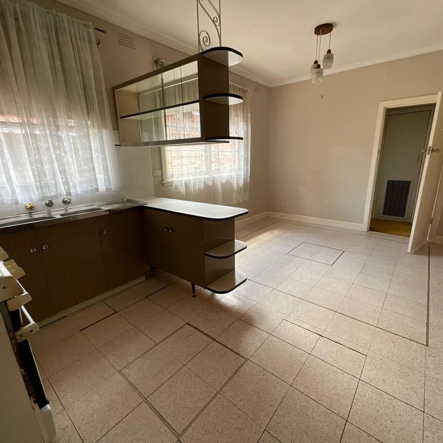 69 Vasey Avenue, Lalor VIC 3075 - Photo 1