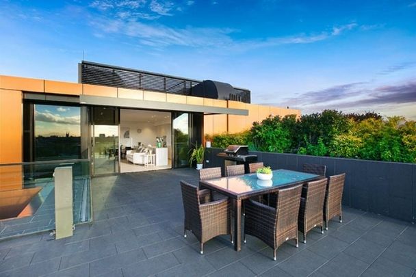 Experience Luxury Living with Views Over the Central Park Precinct - Photo 1