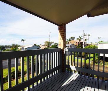 Corindi Beach, 26 Eileen Drive - Photo 3