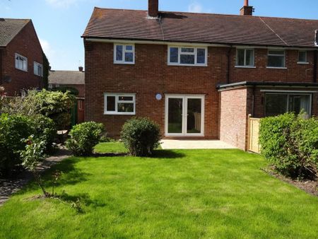 2 bedroom terraced house to rent - Photo 3