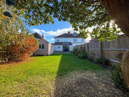 Tamar Avenue, Taunton - Photo 3