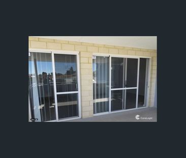 PROPERTY WITH A VIEW - Photo 4