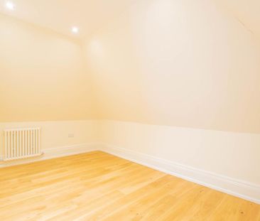 3 bedroom apartment to rent - Photo 2