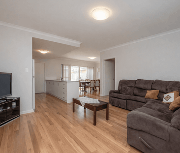 Stylish Street-Front Home in Prime Rivervale Location - Four Rooms,... - Photo 1